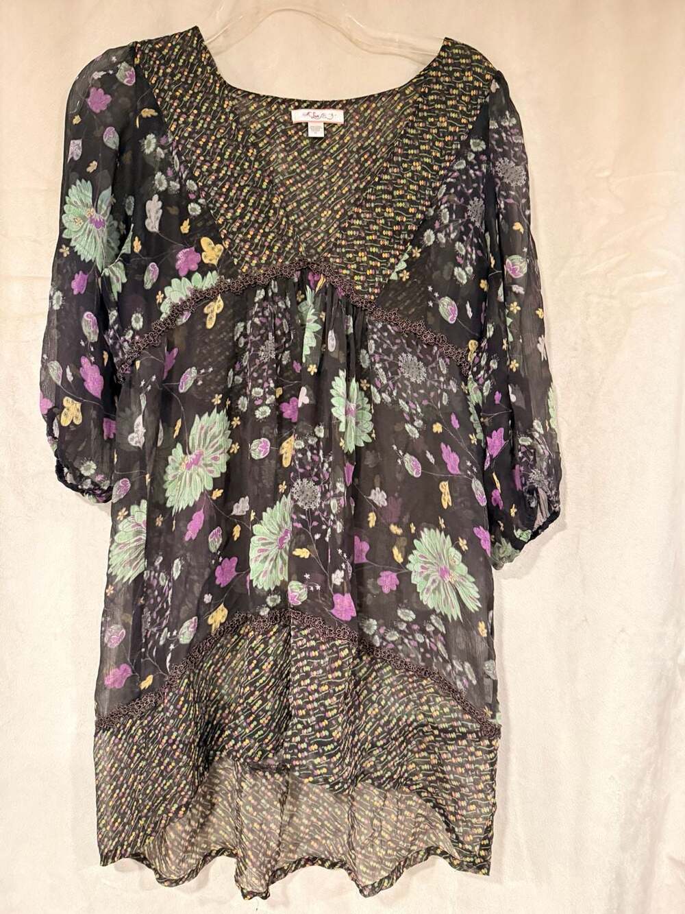 Lux Urban Outfitters Floral Boho Babydoll Tunic Blouse with Crochet Lace Trim
